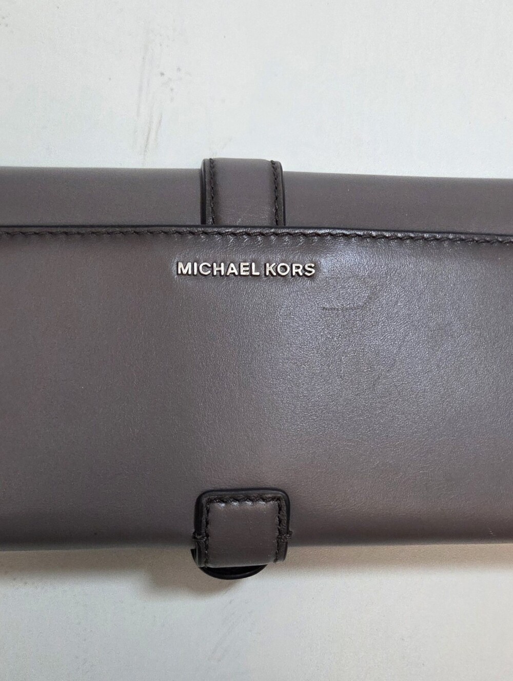Michael Kors Quincy Large Carryall Wallet Organizer Taupe Gray - Picture 3 of 11